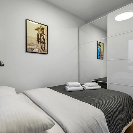 Metro Wierzbno Cosy Apartment Warschau Buitenkant foto